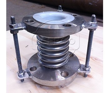 四氟<a href=http://www.syzhcd.com target=_blank class=infotextkey>補(bǔ)償器</a>2.jpg