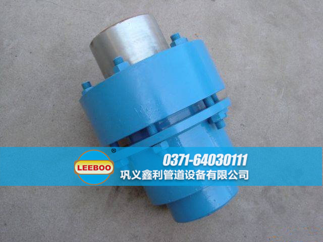 云南省德宏州雙法蘭限位<a href=http://www.xinligd.com target=_blank class=infotextkey>伸縮接頭</a>近景圖
